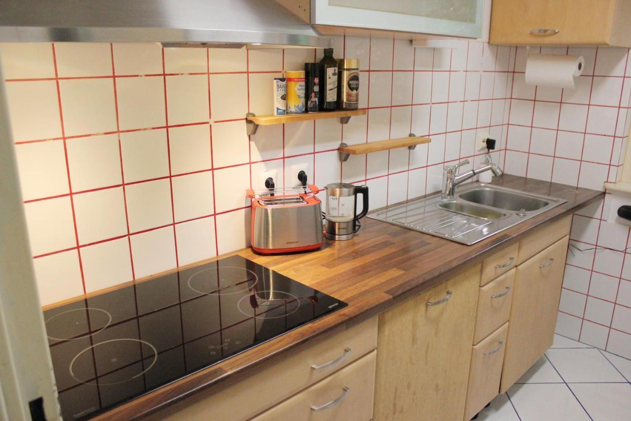 1 Zimmer In Wohngemeinschaft, Netflix, Premium Kabelfernsehen, Kueche Daire Berlin Dış mekan fotoğraf