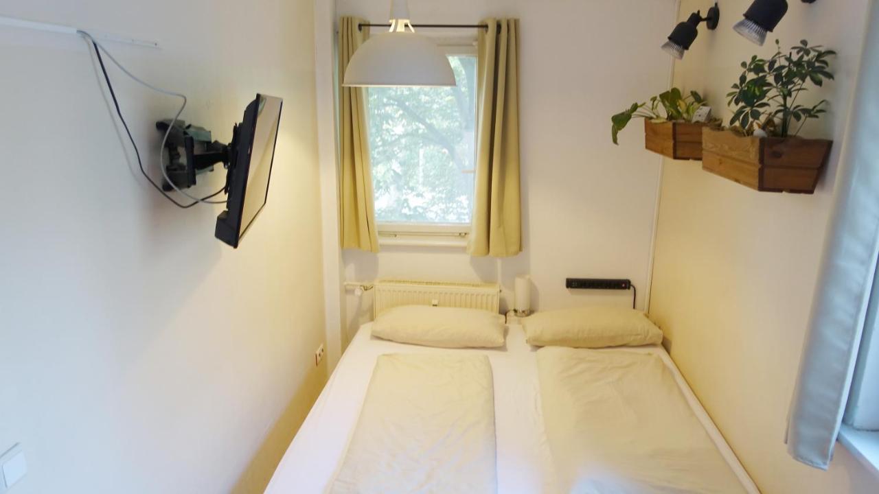 1 Zimmer In Wohngemeinschaft, Netflix, Premium Kabelfernsehen, Kueche Daire Berlin Dış mekan fotoğraf